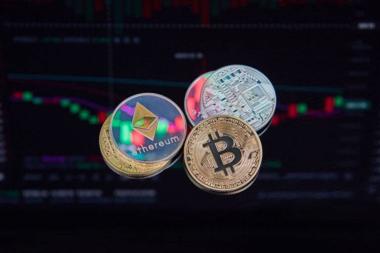 2026-09-22-bitcoin-ethereum-and-xrp-what-s-driving-the-curr-feat