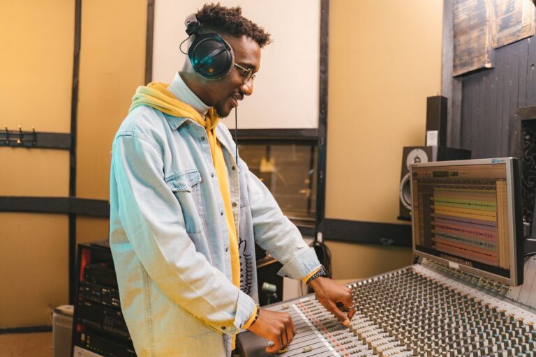 2026-10-09-gunna-expands-musical-horizons-with-sb-the-label-feat