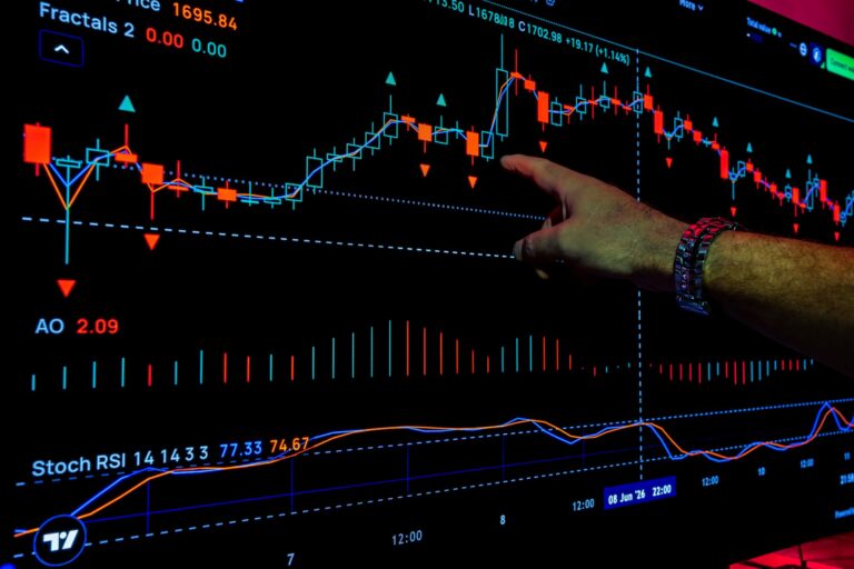 2026-10-09-navigating-today-s-high-yield-bond-market-strate-feat